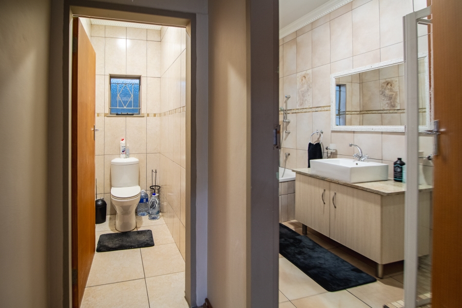 3 Bedroom Property for Sale in Flora Park Northern Cape